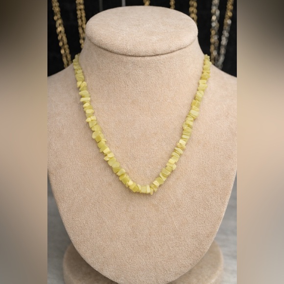 Turquoise Beaded Necklace with Pearl Pendant - Picture 5 of 13